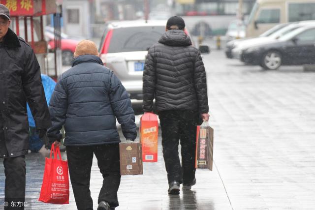 农村的势利眼看不起穷亲戚 有些亲戚甚至还不