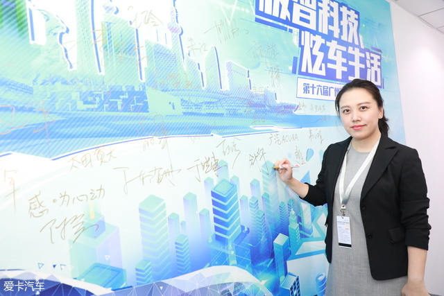 东风小康钟华：全新轿跑型SUV正式亮相