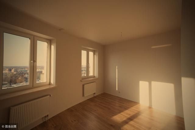 不考虑公摊面积我也不会选2梯4户的房子只因