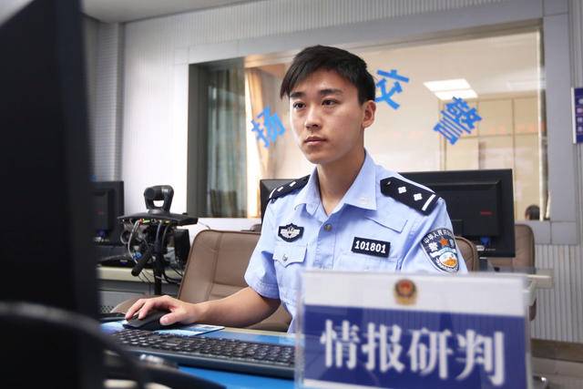 “感谢你,今天抽空和我结了个婚