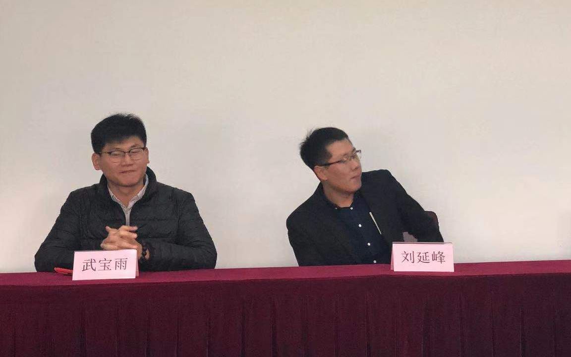 犹太人在线娱乐-看智障玩真人吃鸡,我想起了智商下线的坑货队友