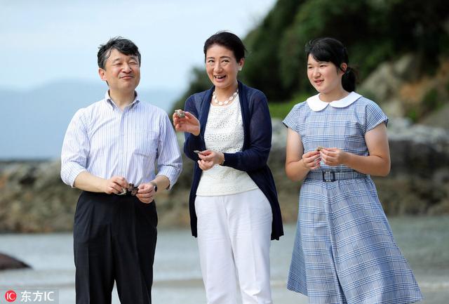 日本皇太子德仁携家人度假 爱子公主脸庞饱满圆润又胖了!