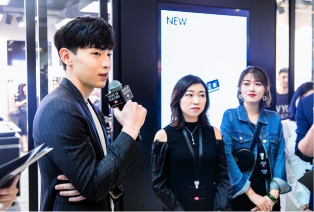 火神殿下邓伦来成都,他到底有多火?成都太古里