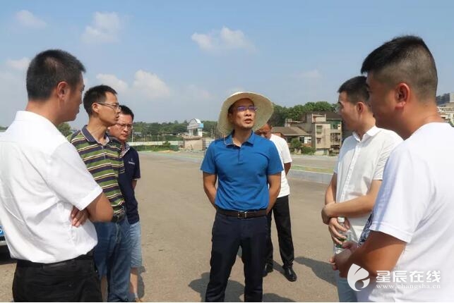 长沙天心经济开发区管委会(新)筹建委员会主要负责人贺国权,刘正文率