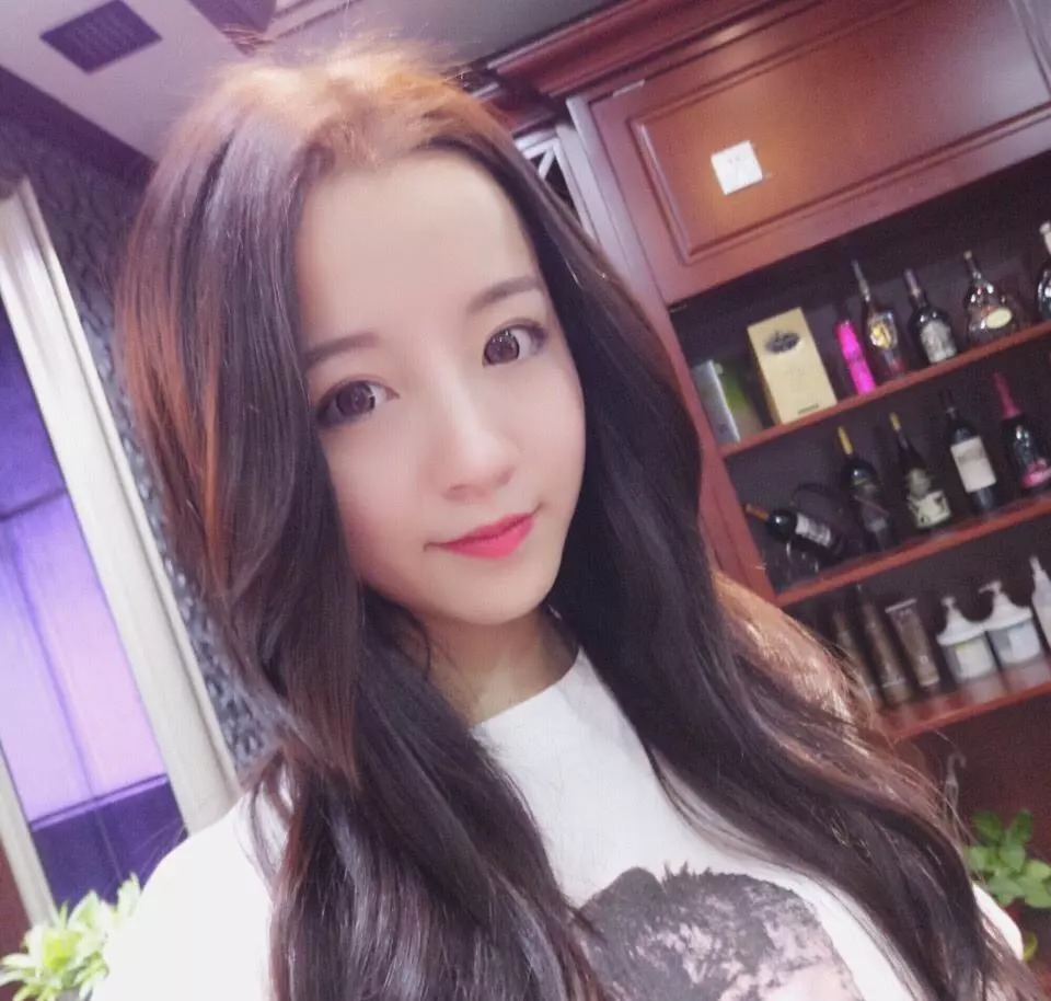 上央视,虎牙5000w签约,人气比肩