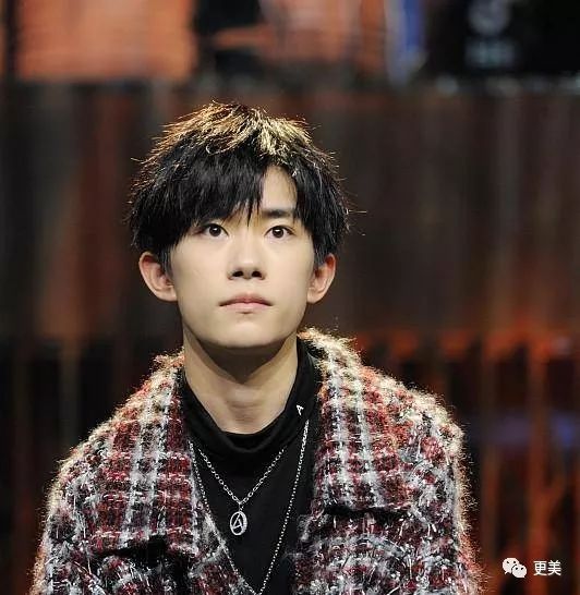 范冰冰超白 刘亦菲很瘦 明星的颜值有多扛打 路透照才最真实