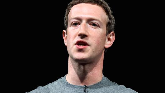 扎克伯格就脸书公司用户数据泄露登报致歉