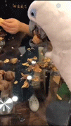下一站，我猜是奶子房站！毕竟上周刚经过那里，熟得很。