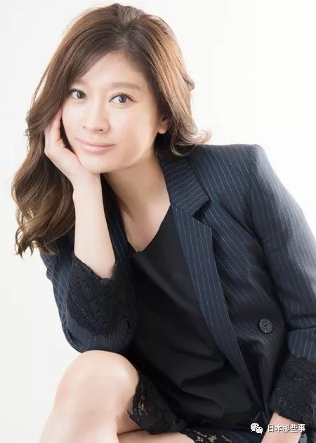 连续两年超天海祐希 她是日本女性憧憬的成熟女子