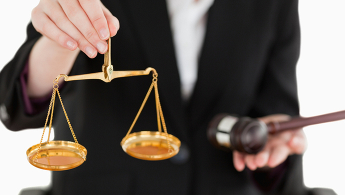 公号撰文称拼多多一个月卖400亿假货,沪法院