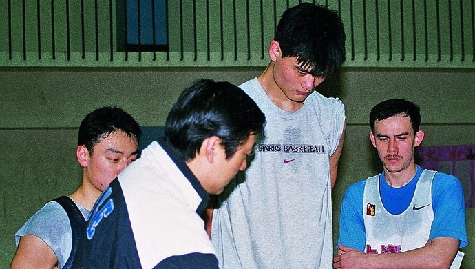 作为首位来大陆打篮球的台湾人,郑志龙为何说