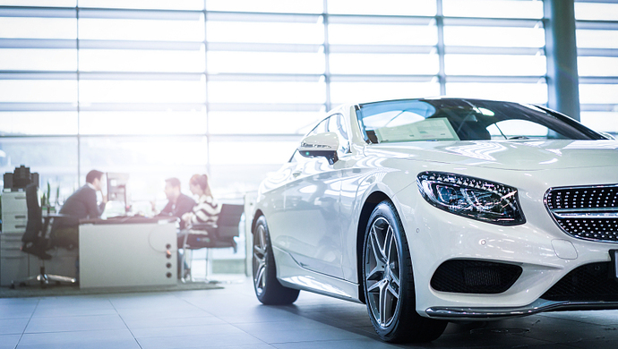 奔驰女车主哭诉前,西安利之星早就劣迹斑斑,监