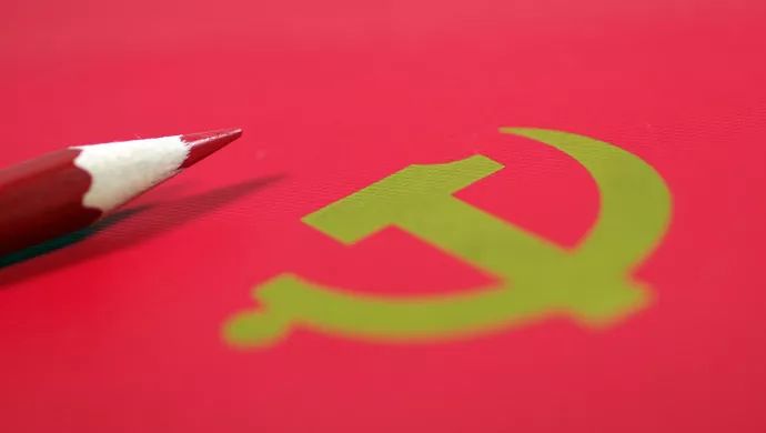 落马官员身边的“老乡”与“学生”