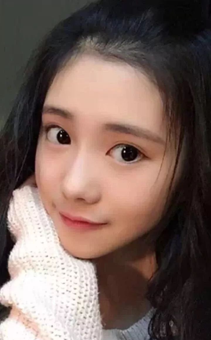 18岁北舞校花成新一代谋女郎，可鼻子太假了吧，张艺谋找了个网红?