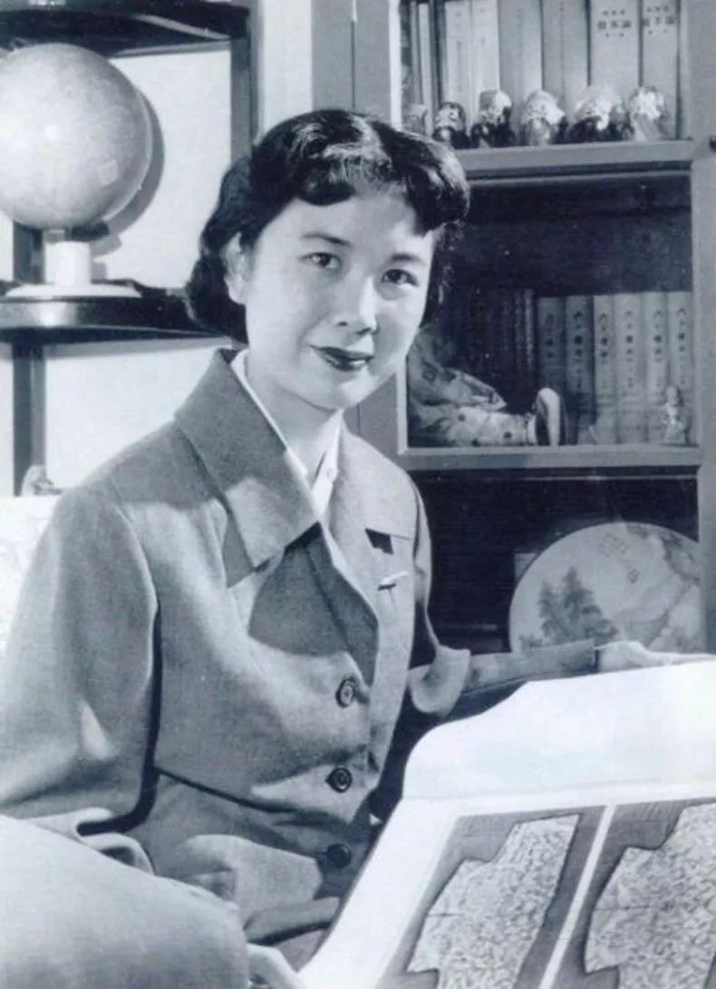 黄梅戏一代宗师--严凤英