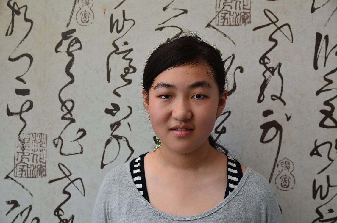 赵芃各科成绩十分均衡,语文128 34分,数学132分,外语107分,小高考4a