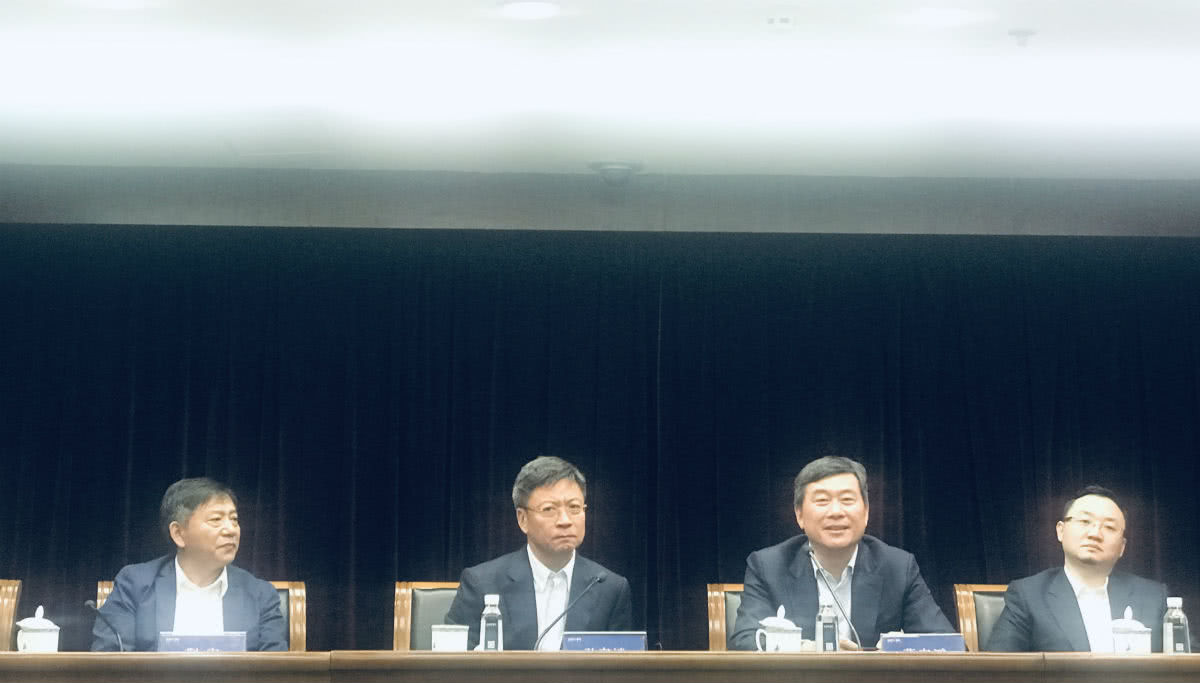 网赌bbin总是输,张子强向自己勒索10亿,李嘉诚为何不派人报复他?原因太简单