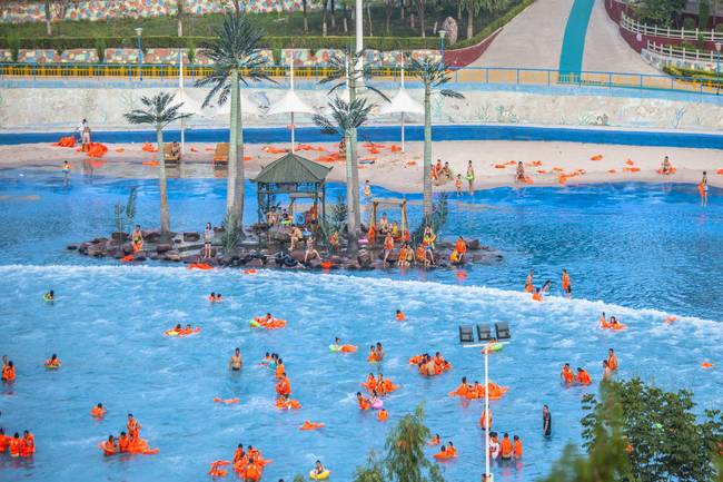 五龙山水上乐园冰爽回归,门票免费送