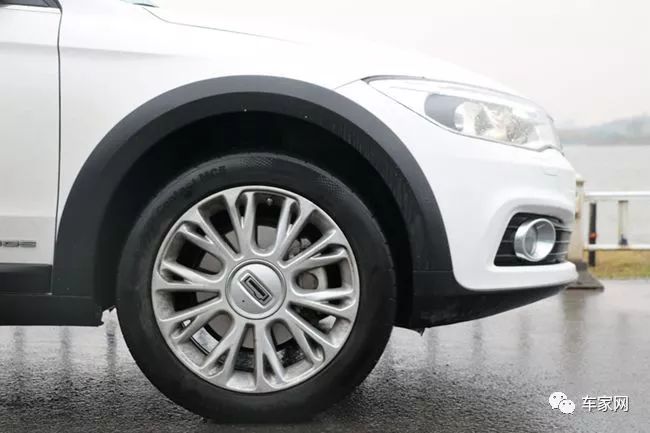 精致触手可及 试驾观致3都市SUV