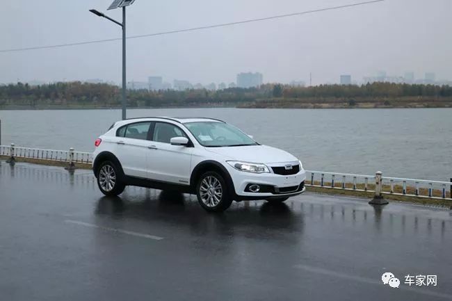 精致触手可及 试驾观致3都市SUV