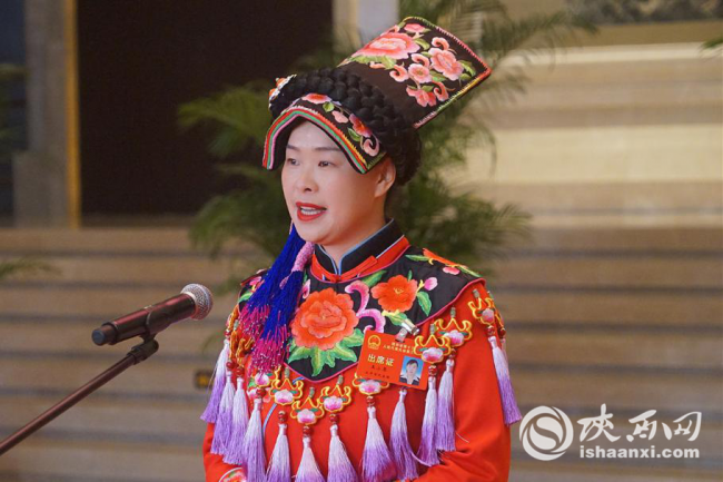 省人大代表|王小琴:致力保护传承羌绣文化产业 推动羌文化走出国门