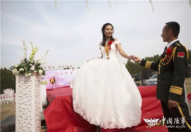 陆军婚纱照(3)