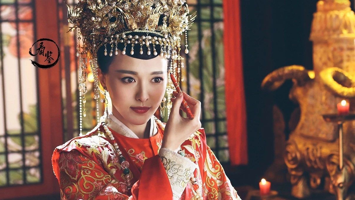 什么什么嫣什么成语_成语故事图片(2)