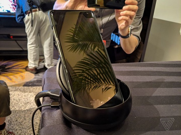 一加CEO:5G智能机或售200~300美元 国际漫游