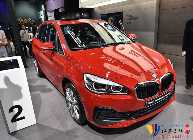 新款宝马2系旅行车上市 售价22.48-30.68万元