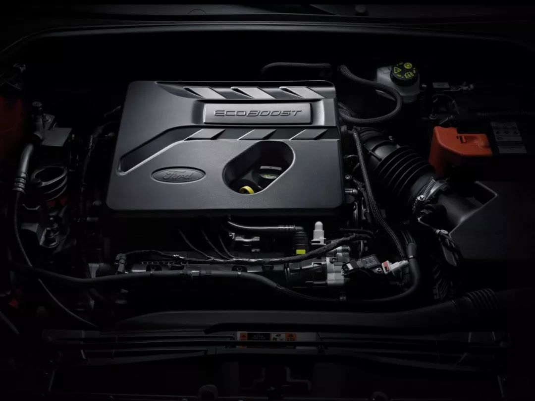 运动套件+3缸+8挡 福克斯ST-Line挑战赛道可行