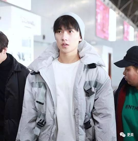 范冰冰超白 刘亦菲很瘦 明星的颜值有多扛打 路透照才最真实