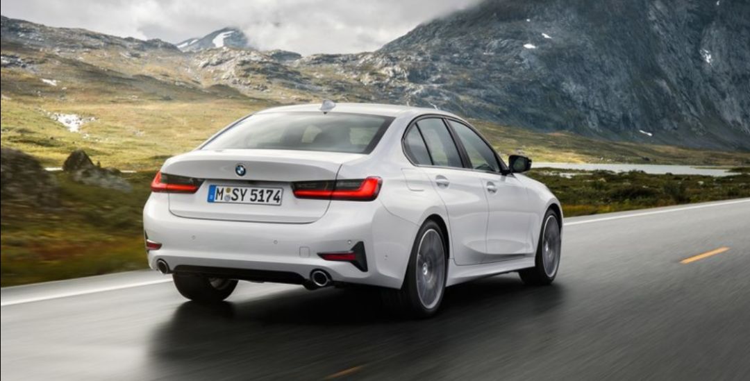 全新宝马3系涉嫌抄袭?宝马粉儿说这跟众泰不一样|聚论