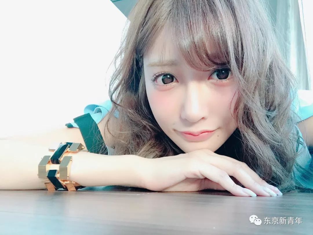 日本AV女星月入60万，中国土豪出价18万一晚被霸气拒绝，称“太少了”