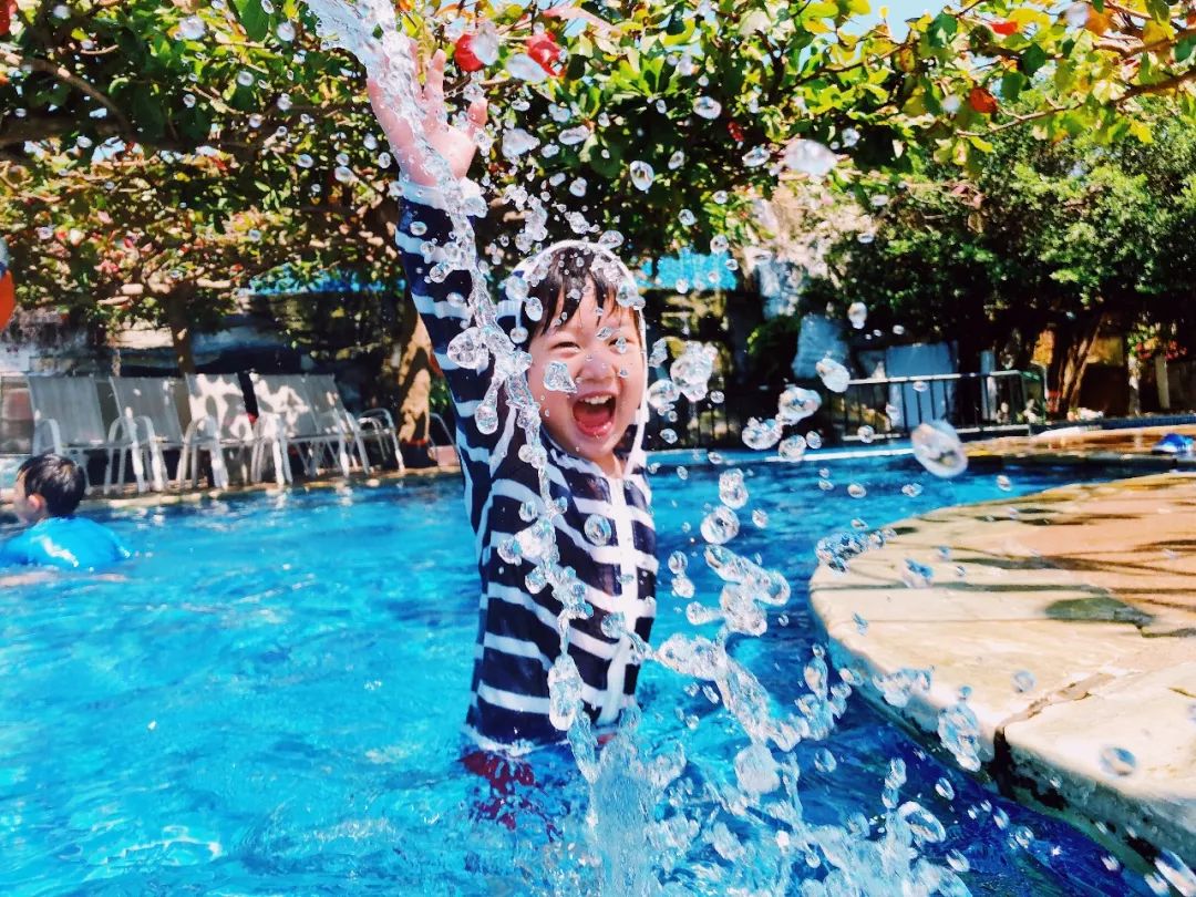 他是马云、薛之谦的摄影师,5年用手机拍下近3