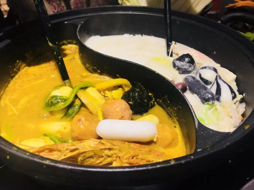 【阳光探店】网红版咖喱火锅,好吃到停不下来!