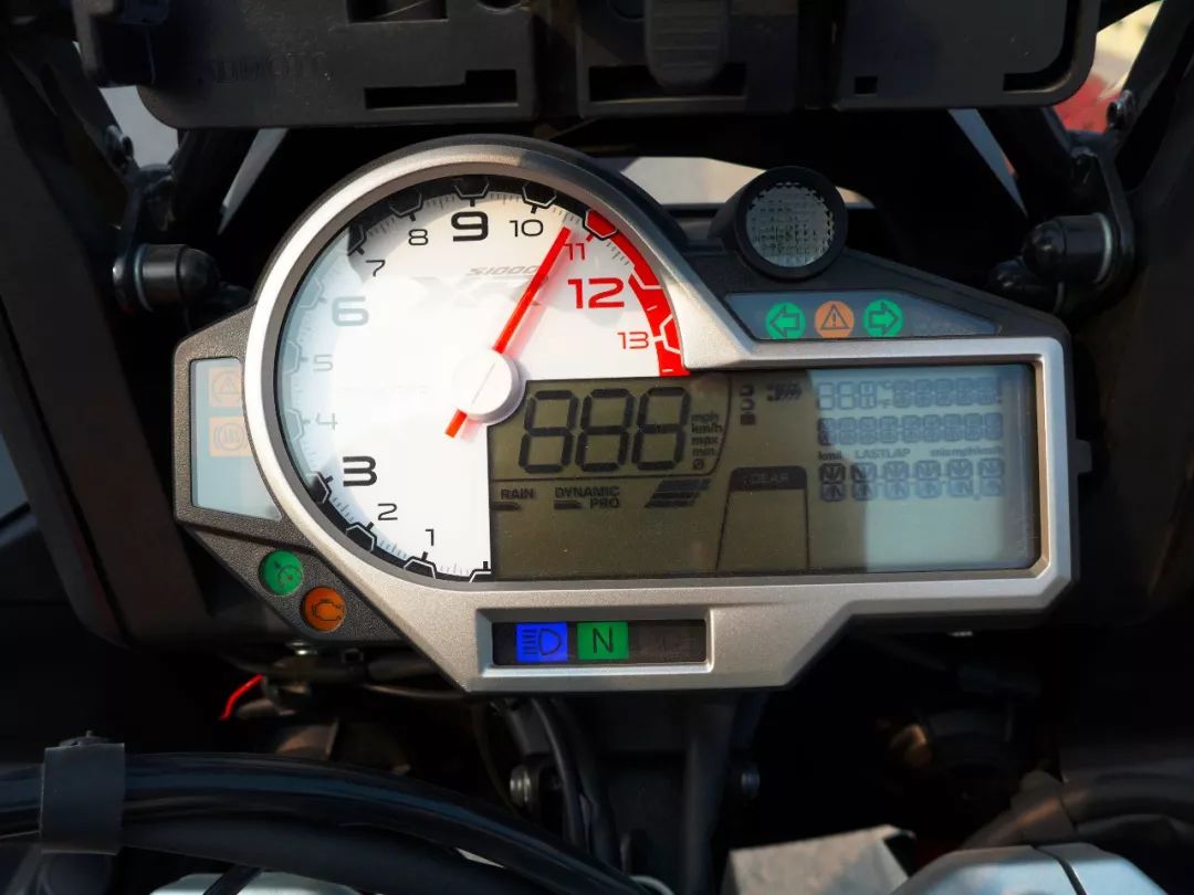 BMW不光只生产汽车 S1000XR了解一下?