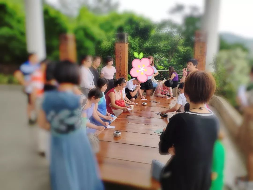 善解童贞第八期6-9岁孩子课程讲师培训顺利结