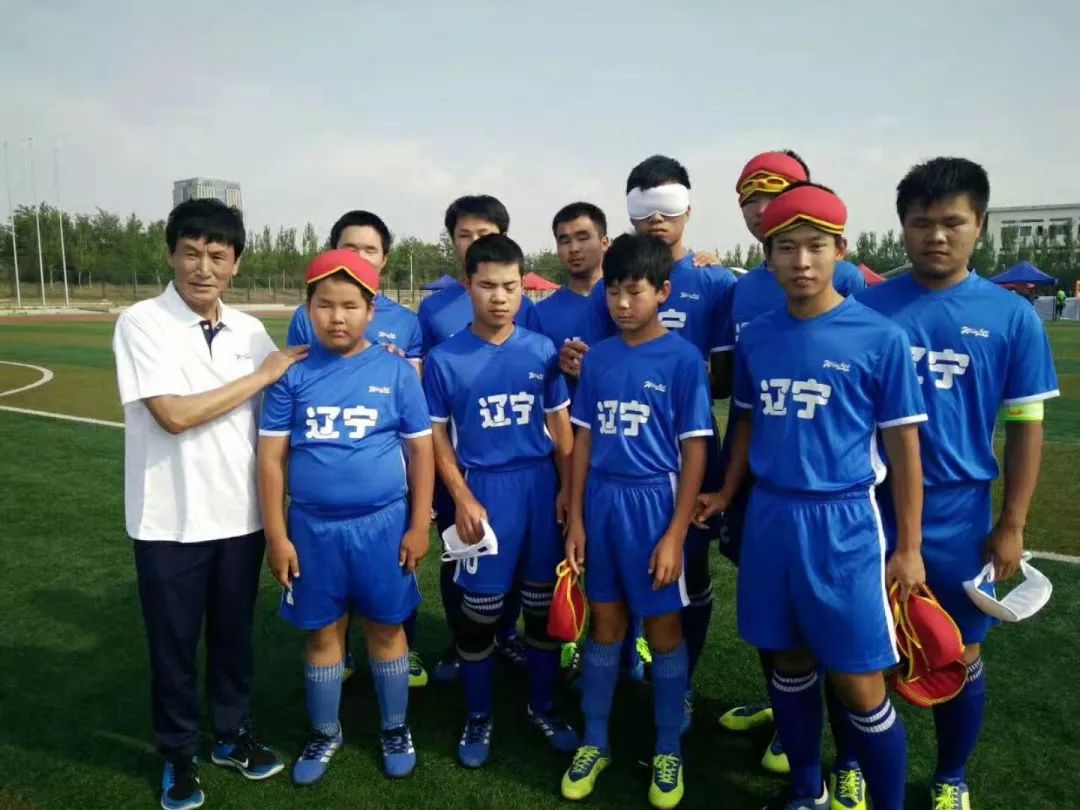 超级火的大连城市服装正式面世! 可以买也可以免费领! 半岛体育携手应利体育荣誉出品!