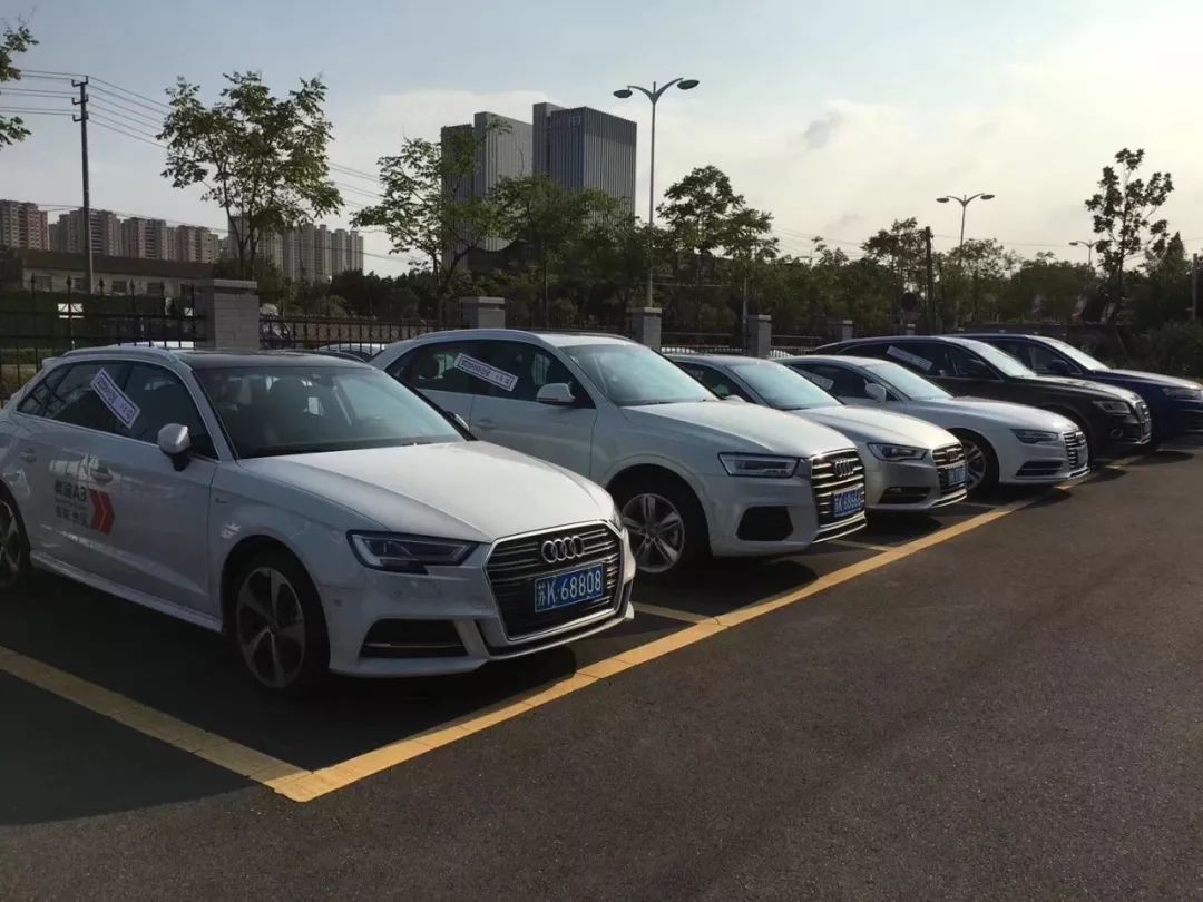 扬州的奥迪4S店出事了!法院出动警力20多人查