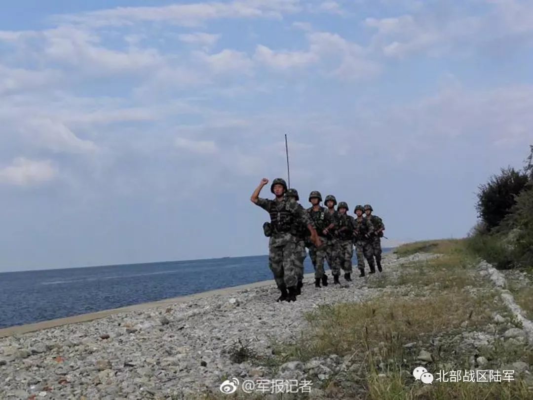 网络媒体国防行四无海岛喝上甘甜淡水官兵告别咸滋味