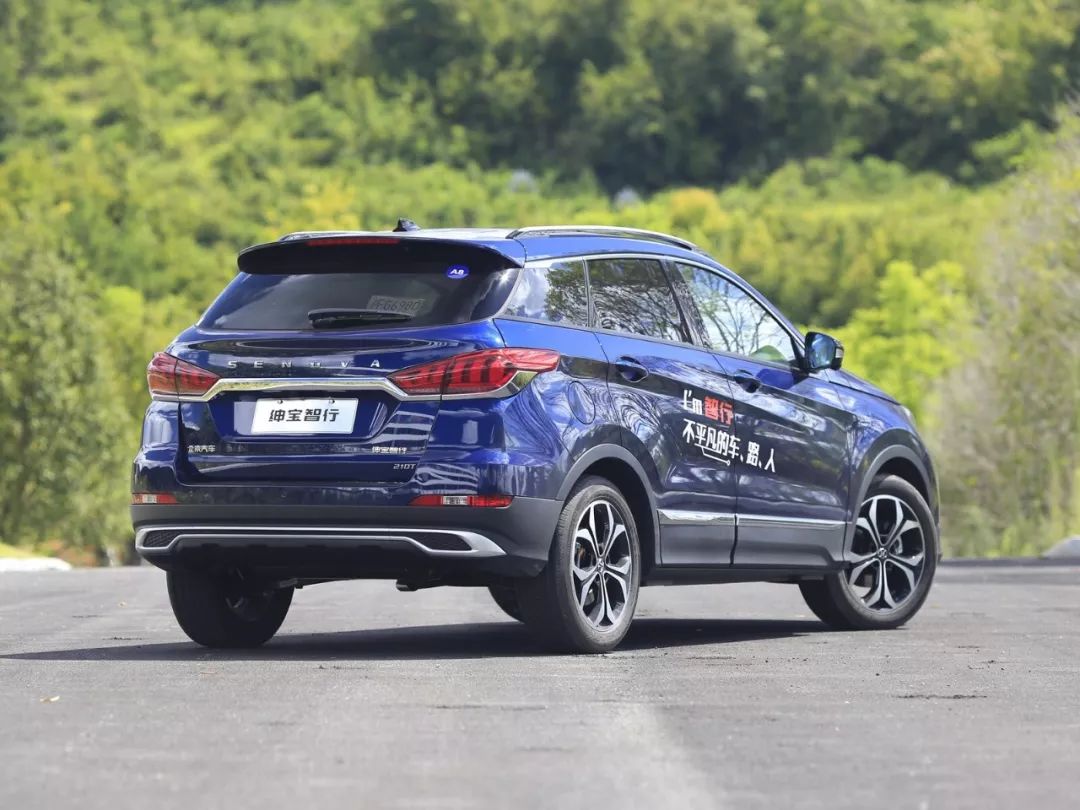 1.5T+CVT,10万内这台全新国产SUV,内饰很有“奔驰味”!