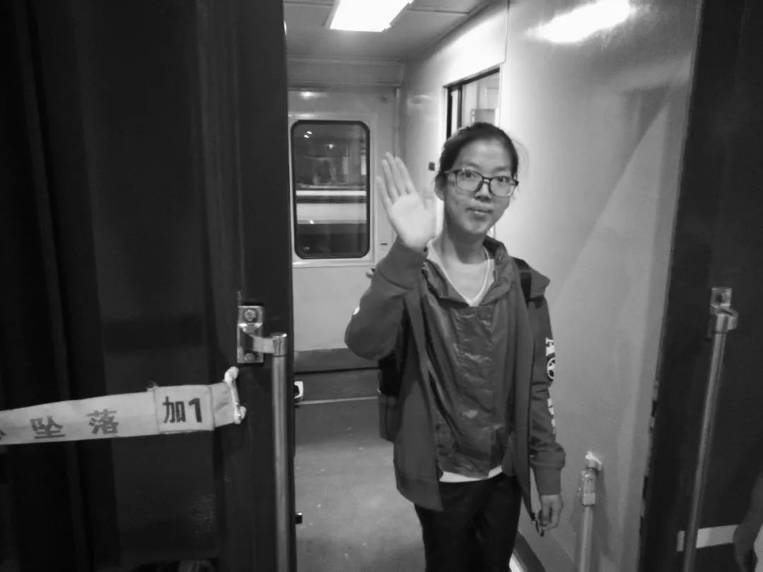 【爱心帮】2月28日凌晨,本报长年帮扶的脊柱侧弯女孩赵千千因病去世——带着人间的温暖 她去了没有病痛的世界