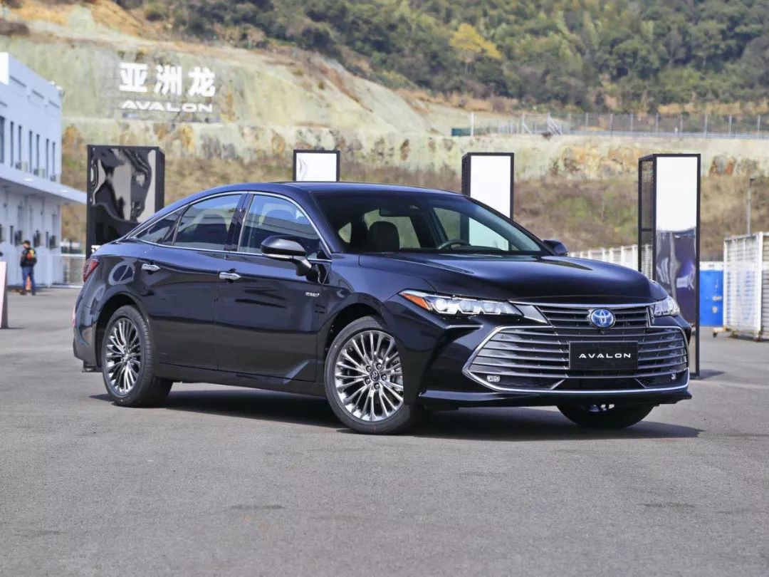 变相加价、排队提车……丰田这台旗舰车竟如此火爆!【调查】