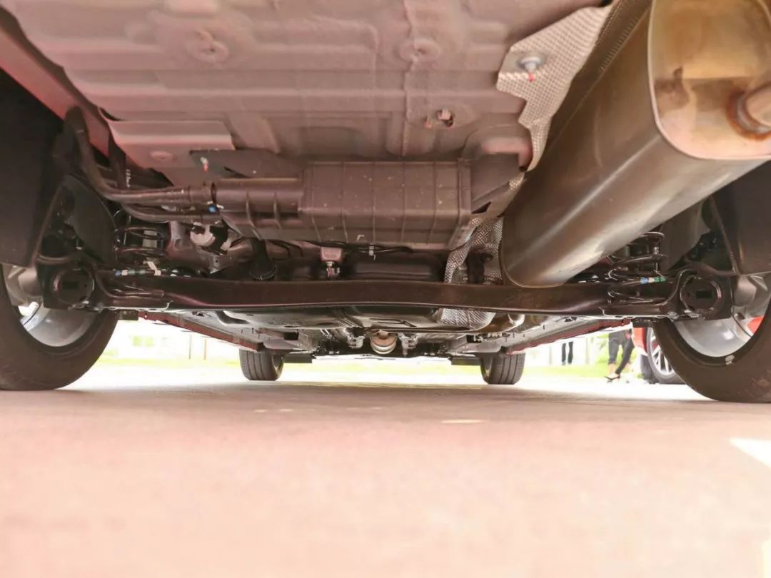 奕炫!6.99万起就能买的“年轻”国产家轿