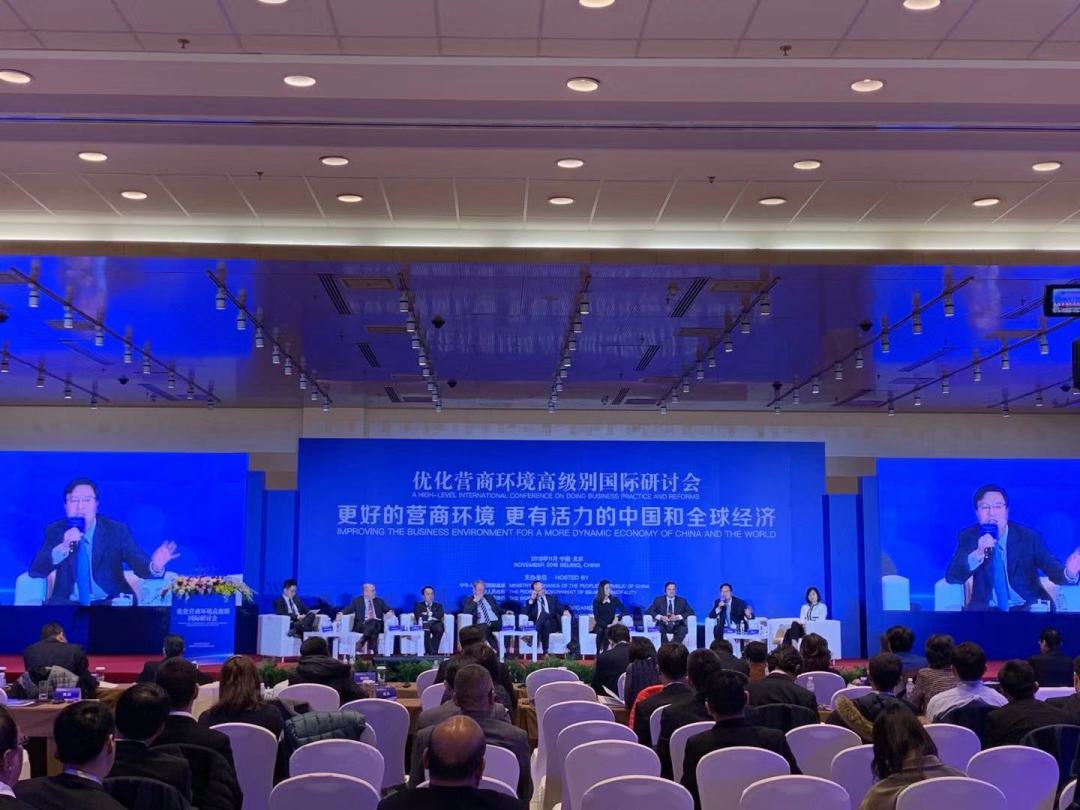 manbetx赢钱技巧-女儿上大学,每周给200元,女儿不满意,是我给的少还是她花的多