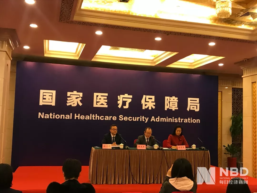 蒙特卡洛娱乐网站_莲藕加点肉,再煮一煮,鲜掉眉毛都舍不得放下,这么好吃要收藏了