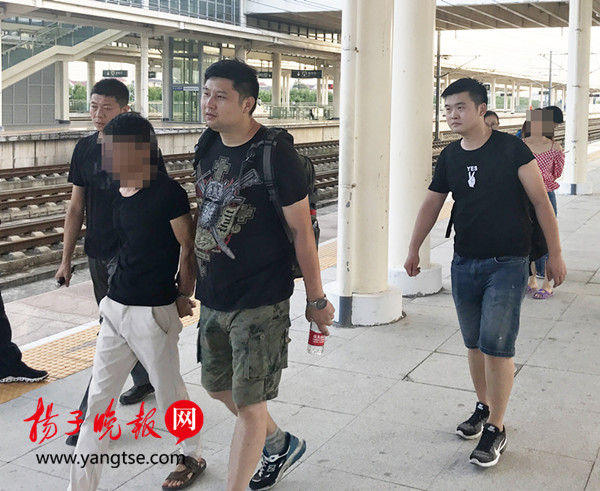 ϡ+˾ƲŮϰ嶢סƽ̨©թƭ20