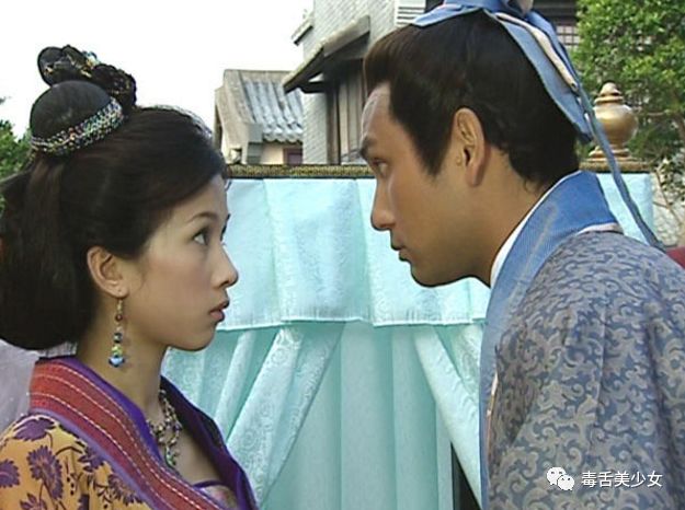 42岁还这么美,和她撞脸的王子文papi酱都很活