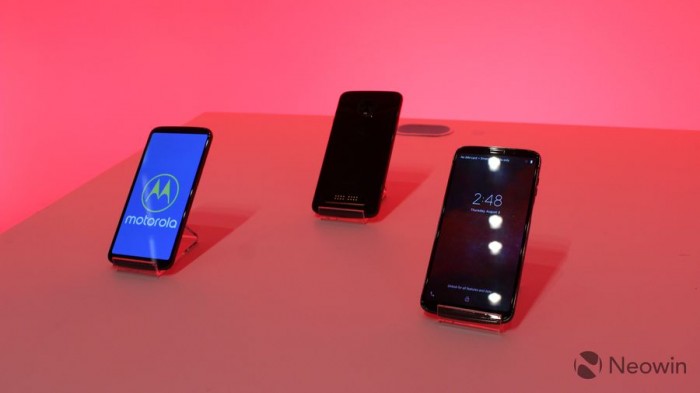 [图]首款5G手机Moto Z3现场真机上手
