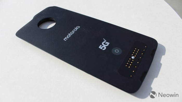 [图]首款5G手机Moto Z3现场真机上手